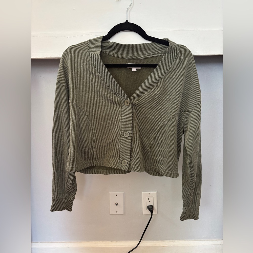Olive Green Cropped Long sleeve